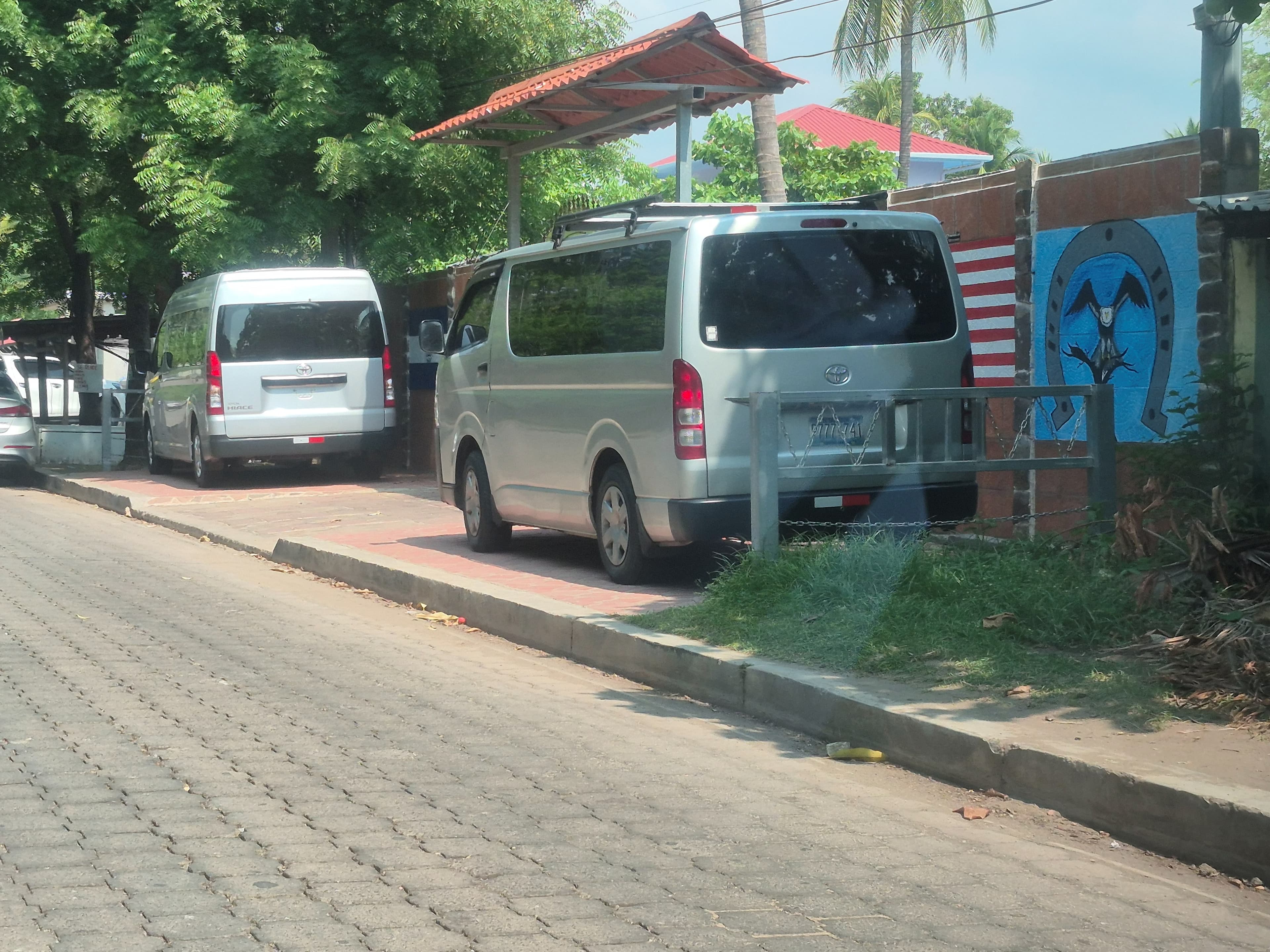 Foto 1 de Transportes Medrano's y Depósito de Agua